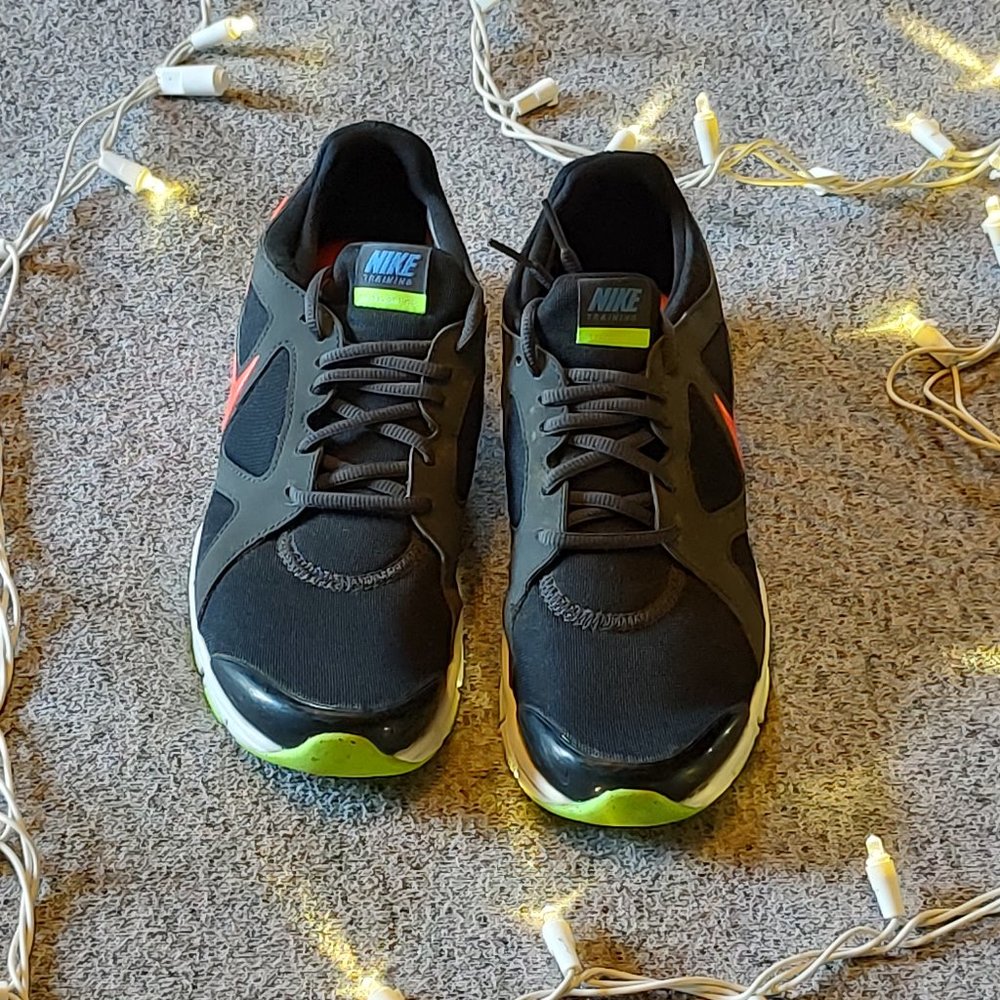 women's Nike Training Sneaker size 9